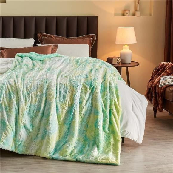 Super Soft Faux Fur Throw Blanket for Couch Multi Green Sherpa Fuzzy Plush Warm - Picture 3 of 6